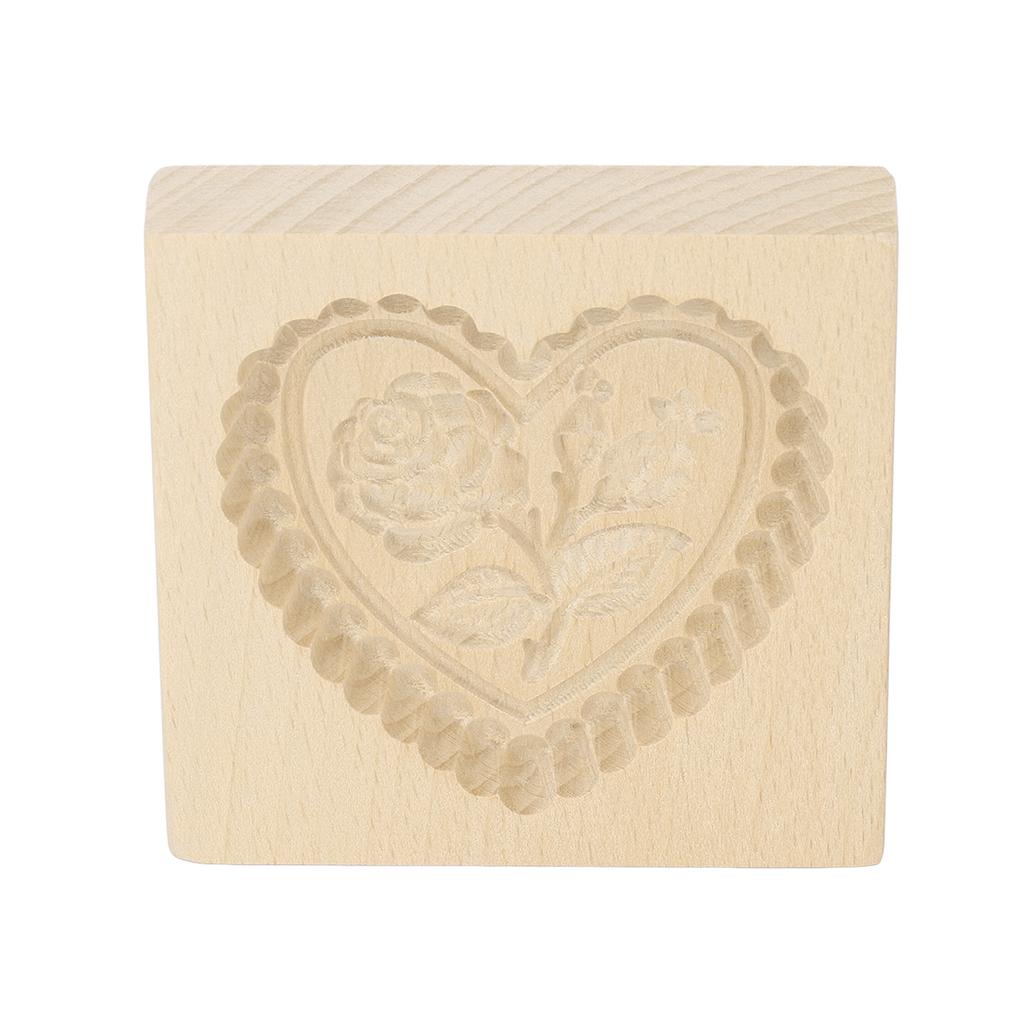 Ausstechform aus Holz, leicht zu lösen, wiederverwendbar, abwaschbar, mit geschnitztem Herzmotiv, ideal zum Backen in der Küche.