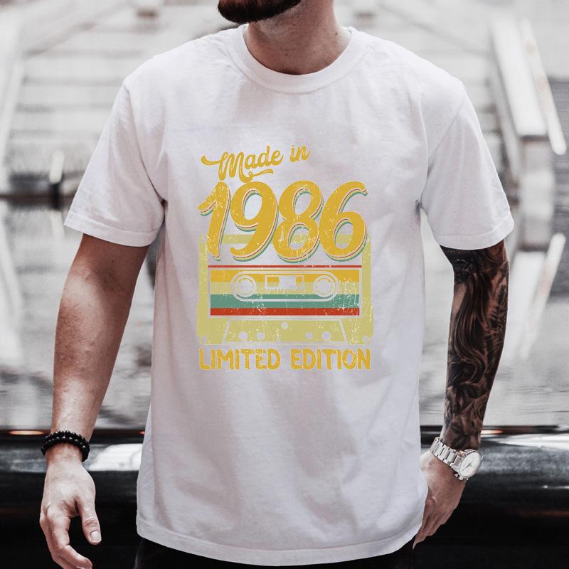 Unisex T-Shirt mit Rundhalsausschnitt Hergestellt 1986 Kassettenband Grafik-T-Shirt Retro Vintage Geburtstag Lässiges Kurzarm-Oberteil Für Musikgeschenk Tragen