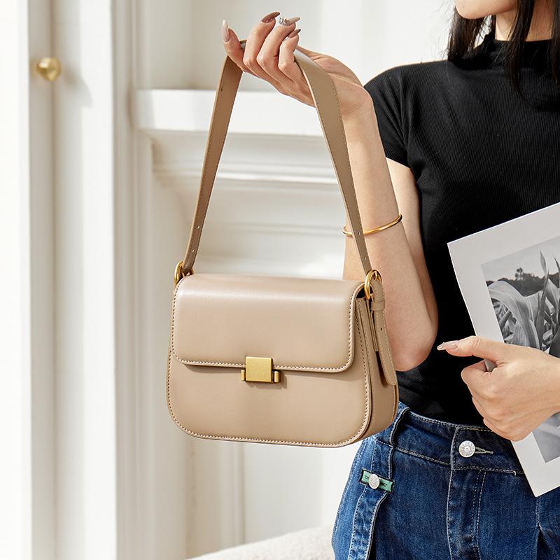 Mrs. Qiao Underarm Bag 2025 New Women's Bag Autumn Winter Crossbody Small Square Bag High-end Single Shoulder Genuine Leather Women's Bag