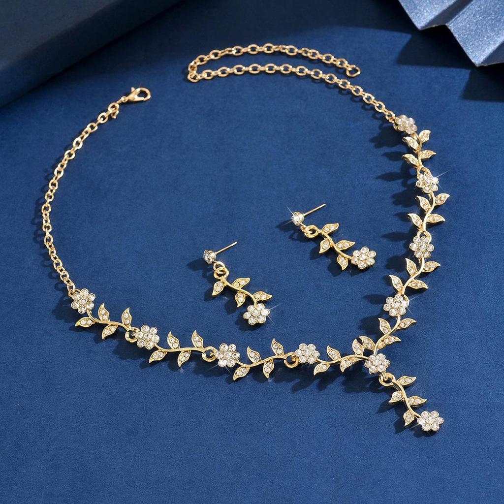 Vintage European & American Bridal Flower Rhinestone Wedding Jewelry Set: Necklace & Earrings