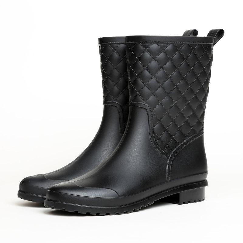 Water shoes, rubber shoes, non-slip medium tube plaid women's fashion rain shoes, warm and wear-resistant casual adult rain boots