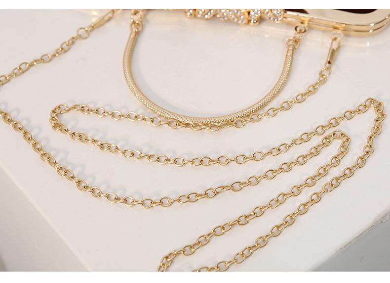 Handmade Beaded Pearl Evening Bag with Rhinestones: European & American Retro Qipao Style
