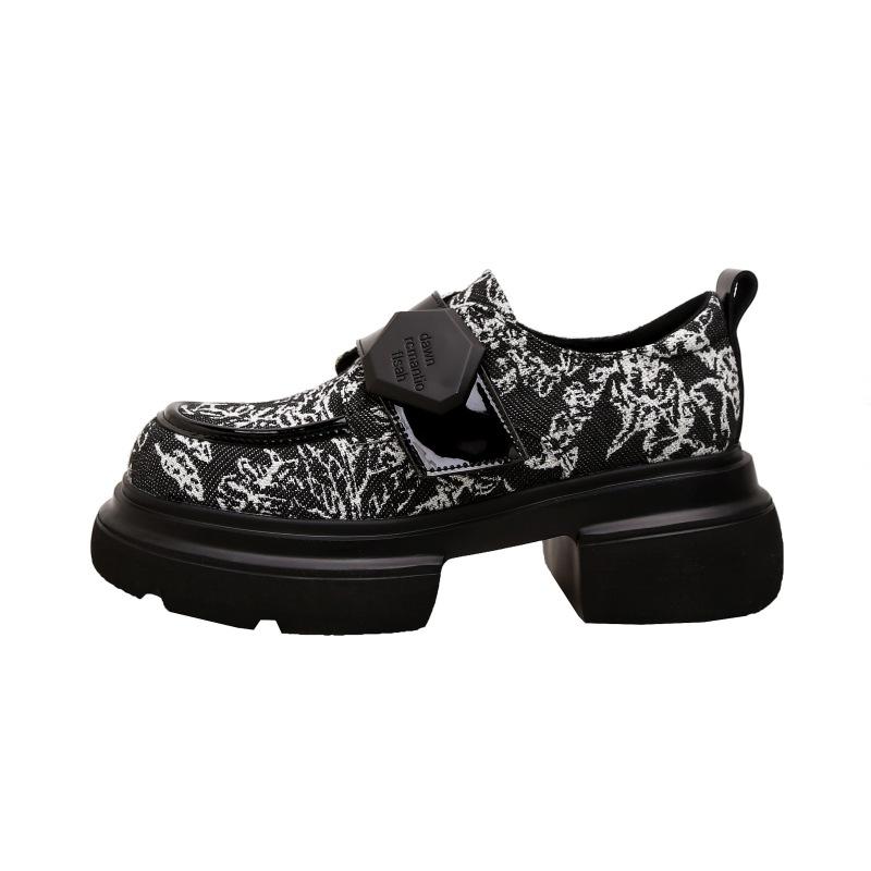 Guochao Style Platform Women's Loafers New Chinese Embroidered Flower Cloth Versatile Mary Jane Thick Heel Small Leather Shoes Casual Single Shoes