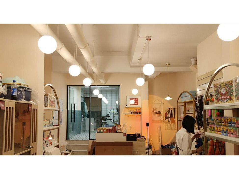 Acrylic Milk White Round Pendant Light - Modern Minimalist Frosted Ball Lighting for Store or Wedding Décor, 220V.