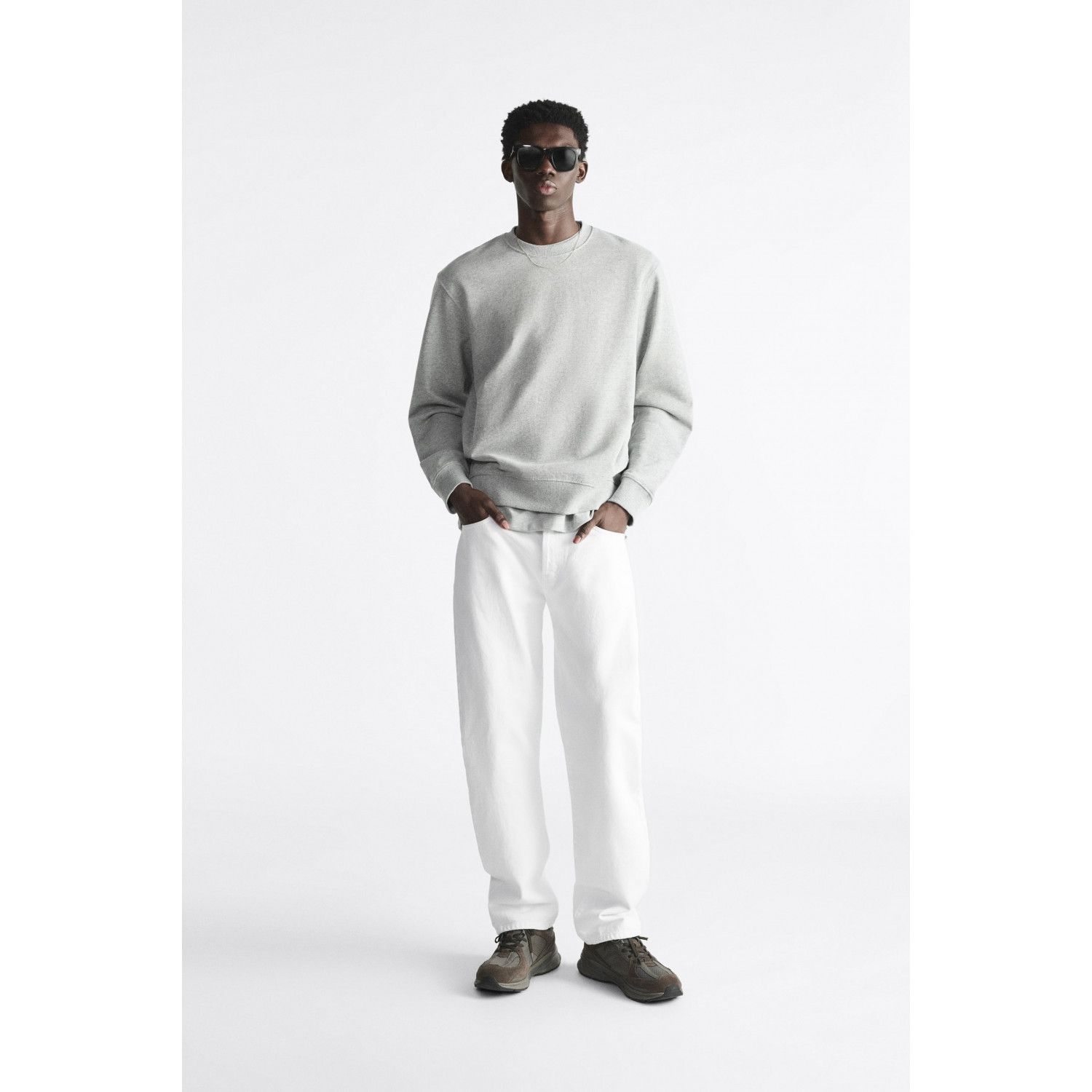 

MULTI-PIECE RUNNING SNEAKERS