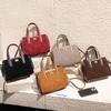 Echte Leder Damen Tasche Herbst Neu Vintage Matt Gespleißtes Rindsleder Kleine Quadratische Handtasche Boston Tragetasche
