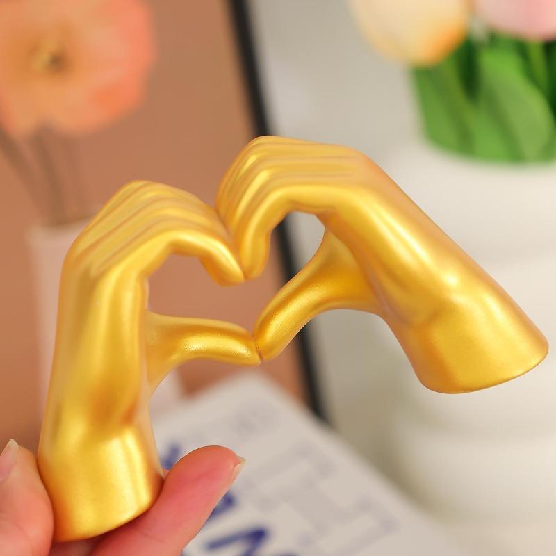 Heart Hand Sculpture Love Statue Romantic Home Decor Mini Hand Gesture Ornament For Couple Anniversary Couple Gift Birthday Gift