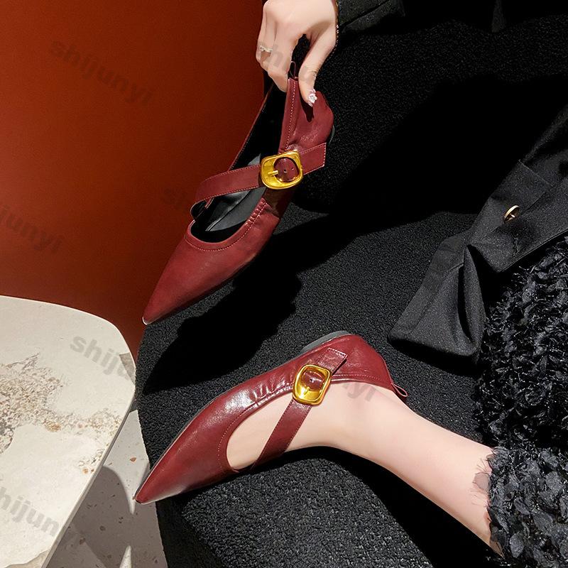 Fashion Women's Retro Flat Heel Outdoor Casual Mary Jane Red New Flat Shoes Fashion Shallow Slip on Ladies Pointed Elegant Soft Shoes