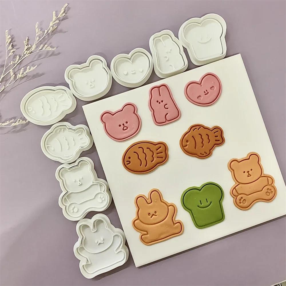 3D Cartoon Cute Animal Cookie Mold Bear Rabbit Cake Stamp Fish Mold  Love Heart Shaped Mold Baking Biscuit Cutters for Child