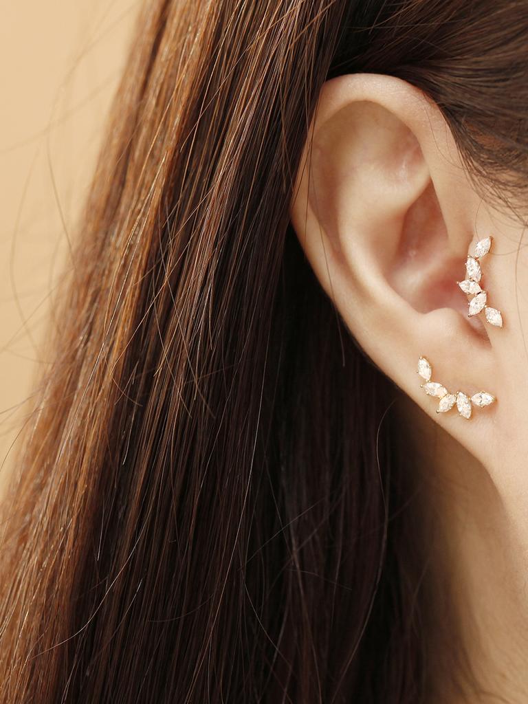 Minimalpiercing 14K Boat Curve Cubic Piercing Earrings