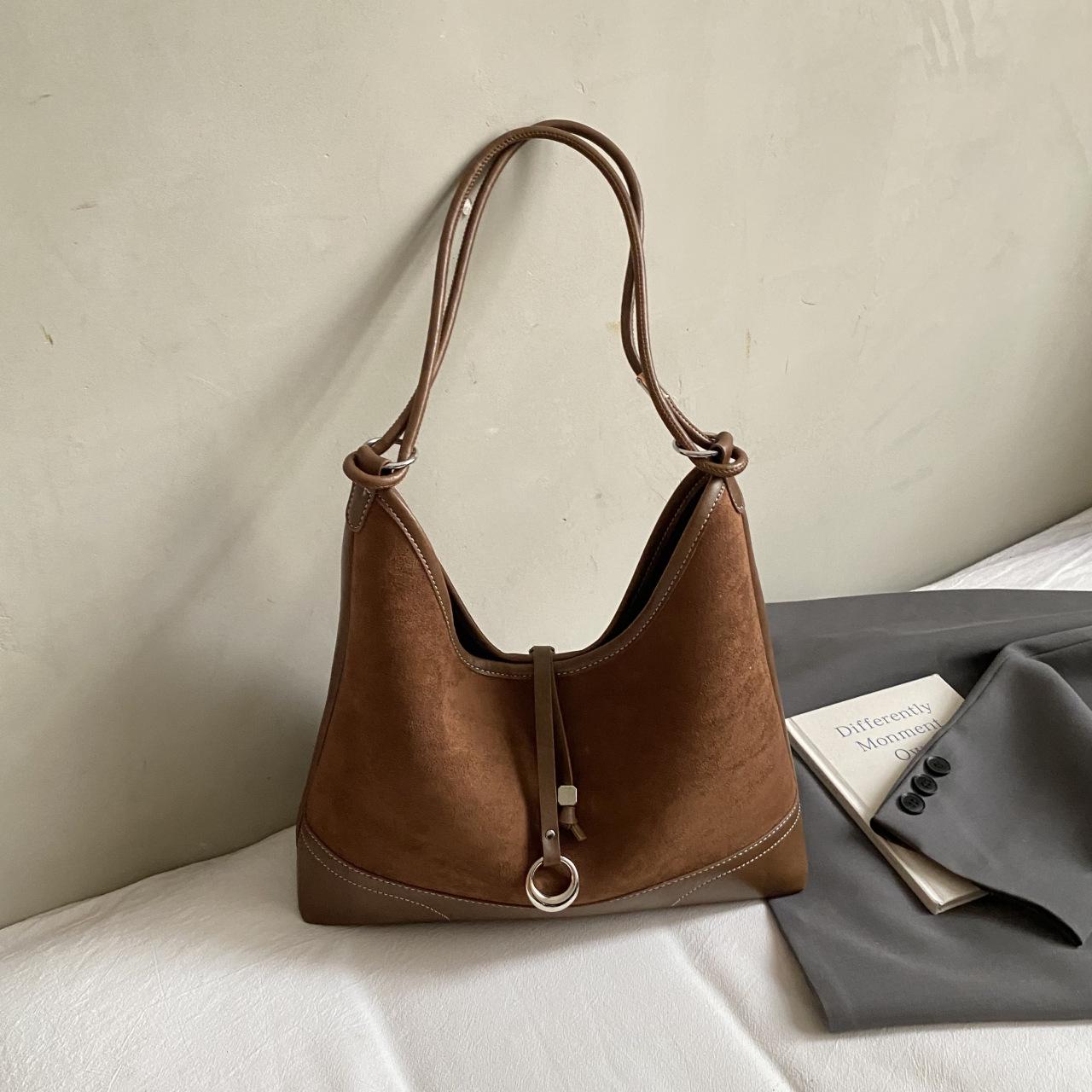 

Жіноча 2025 Універсальна Міжкордонна Сумка-тоут з Замші Високого Класу - Містка Сумка-шоппер на Плече для Поїздок One Size коричневий