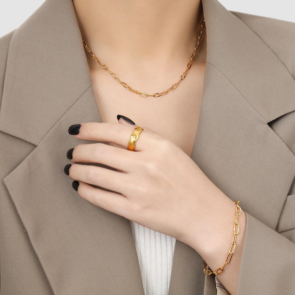 

Подсолнух Ожерелье Модный Браслет: Титановая сталь ключичный чокер для женщин