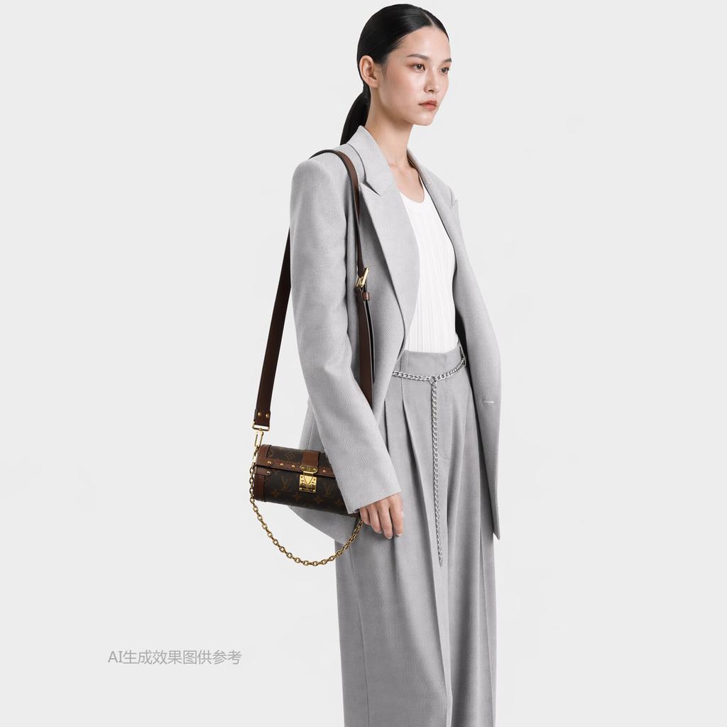 [Pre-Owned] Papillon Trunk Monogram Chain S-Lock Closure Coated Canvas With Leather Trim Shoulder Bag - Very Good #1IJCEMJ