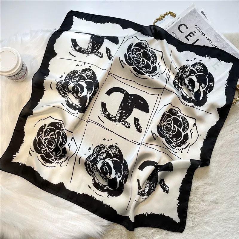 Small square scarf female French ethnic style retro versatile summer sunscreen silk scarf ins seaside beach sunshade shawl headscarf