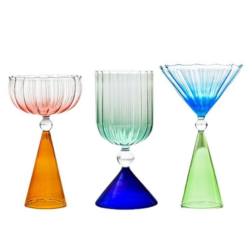 Eleganta vinglas Färgstarka cocktailglas Köksservis Unikt glas Lämpligt för gåvor och heminredning