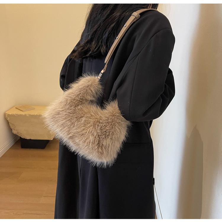 Ielgy Autumn Winter Plush Bag All-Match Cross-Body Shoulder Portable Plush Bag