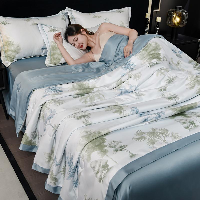 Summer Duvet Smooth Quilt Single/Queen Size Bedspread Skin-friendly Comforter Floral Style Duvets Edredon (No Pillowcase)