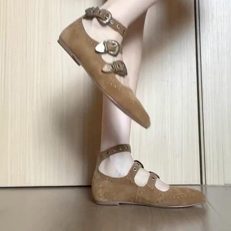 Sheepskin~ inner height increase fashion rivet pointed belt buckle Mary Jane shoes women's 2025 new retro versatile single shoes