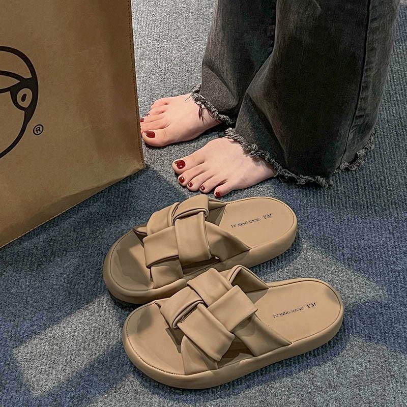 Milk Fufu Original Slippers Women's Summer Outer Wear Thick Soles 2025 New Models with Skirts French High-end Flat-bottomed Beach
