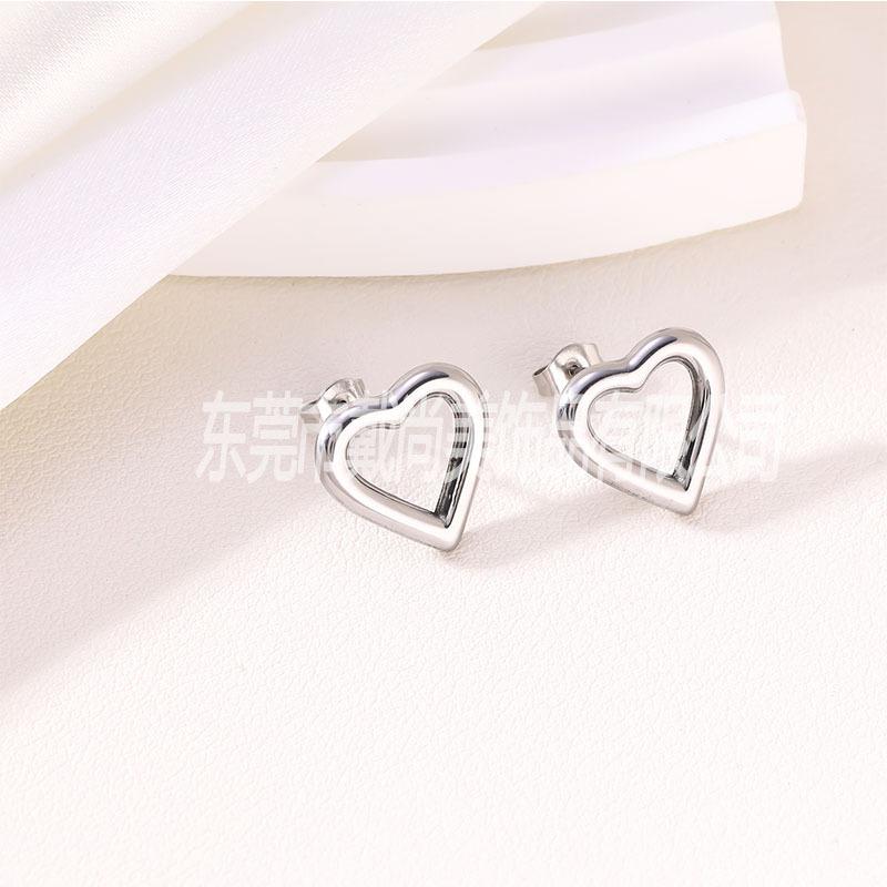Stainless steel stud earrings, high-end fashion earrings, high-end temperament, versatile trend earrings