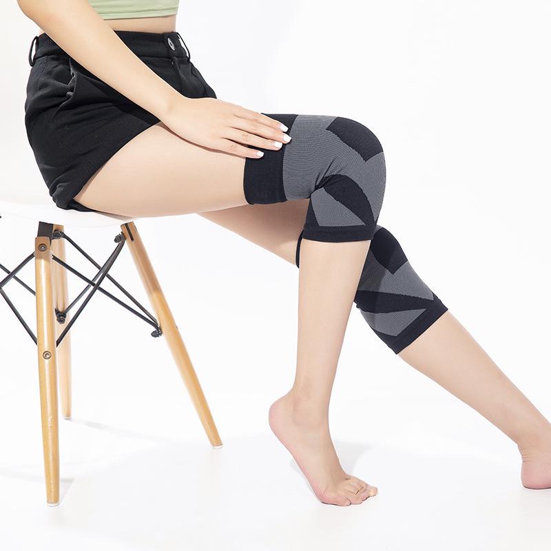 

Elderly Unisex Long Knee Pads for Joint Warmth - Thickened Leg Warmers for Autumn/Winter Black/Grey L - 1 Pair