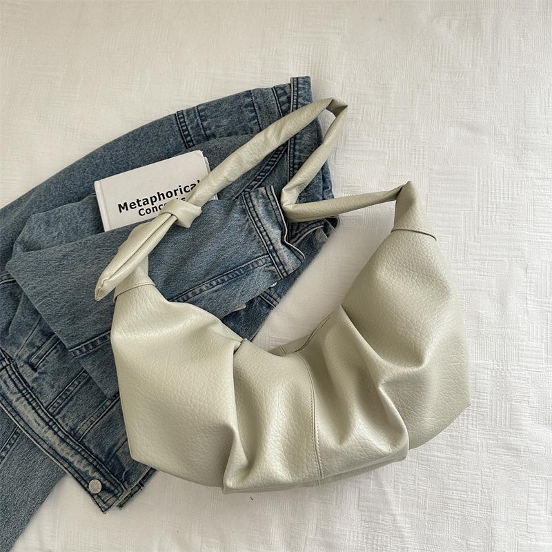 Shoulder bag Textured soft leather pleated cloud casual shoulder bag Large capacity simple versatile commuter bag