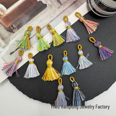 Koreanischer Regenbogen-Quasten-Pyssla-Perlen-Schlüsselanhänger DIY-Accessoire