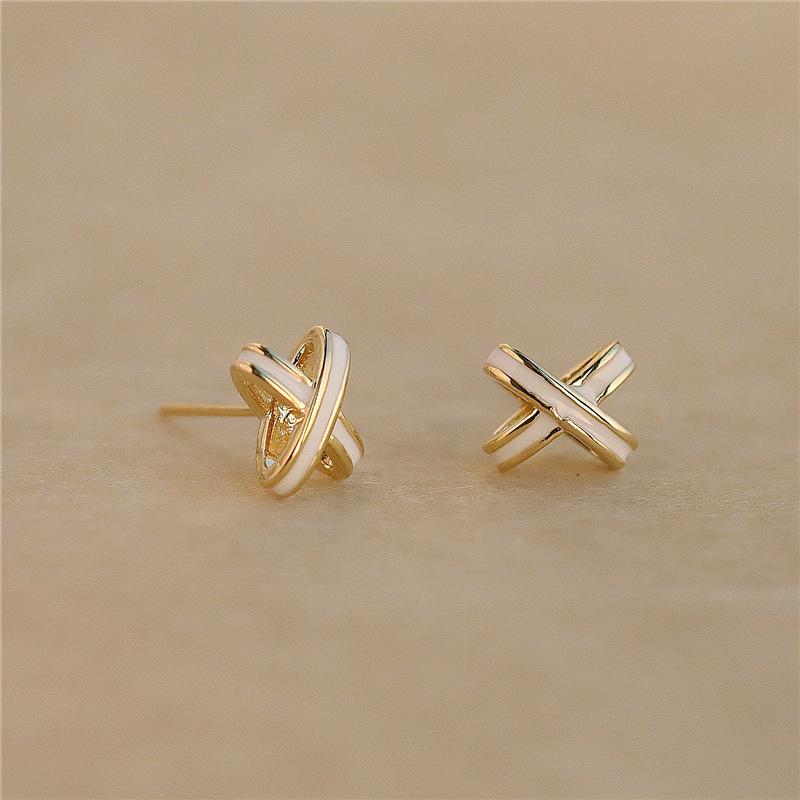 Minimalist Celebrity-Inspired Stud Earrings for Women - Simple & Elegant Design