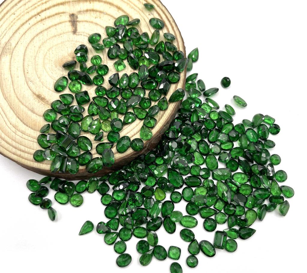 Natural Tsavorite Garnet Mix Shape Cut Loose Gemstone Lot 5-6 Pcs 3-6 MM 2 CT Tsavorite Garnet Faceted Gemstone For Jewelry Making