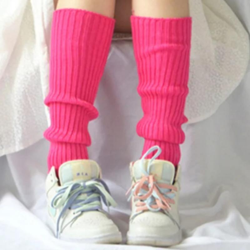 

Яркие цвета, милые гетры для девочек, новые корейские вязаные чехлы для ног, женские однотонные осенне-зимние стильные эластичные длинные носки-трубки one size