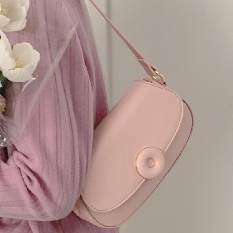 Niche Design Underarm Bag for Women In Summer New Flip Saddle Bag Fashionable Temperament Shoulder Bag Trendy