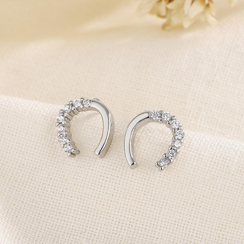 Delicate Small U Shaped Horseshoe Zircon Stud Earrings Sweet Minimalist Fashion Jewelry For Women Elegant Daily Wear Accessories