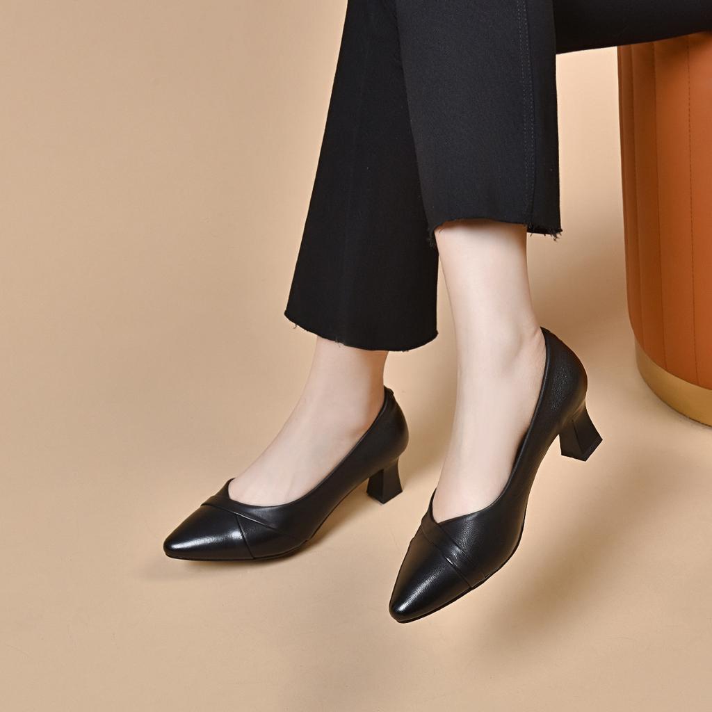 Pointed High Heels Women's Simple and Generous Sheepskin Work Shoes Medium Heel Shallow Mouth Single Shoes Dress Shoes