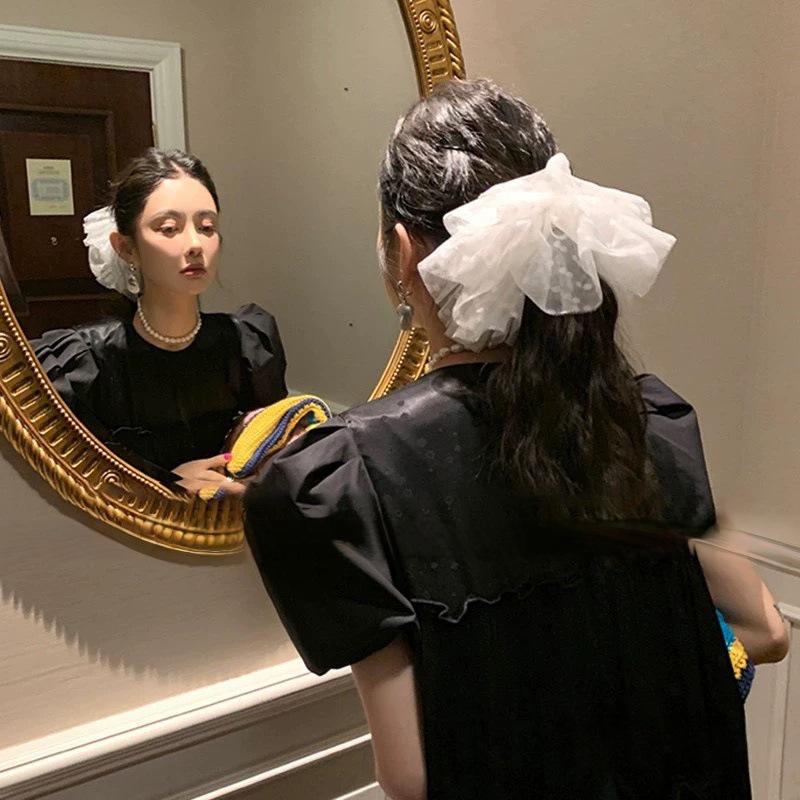 

Lace Mesh Scrunchie: Women s Hair Tie & Headband Accessory белый