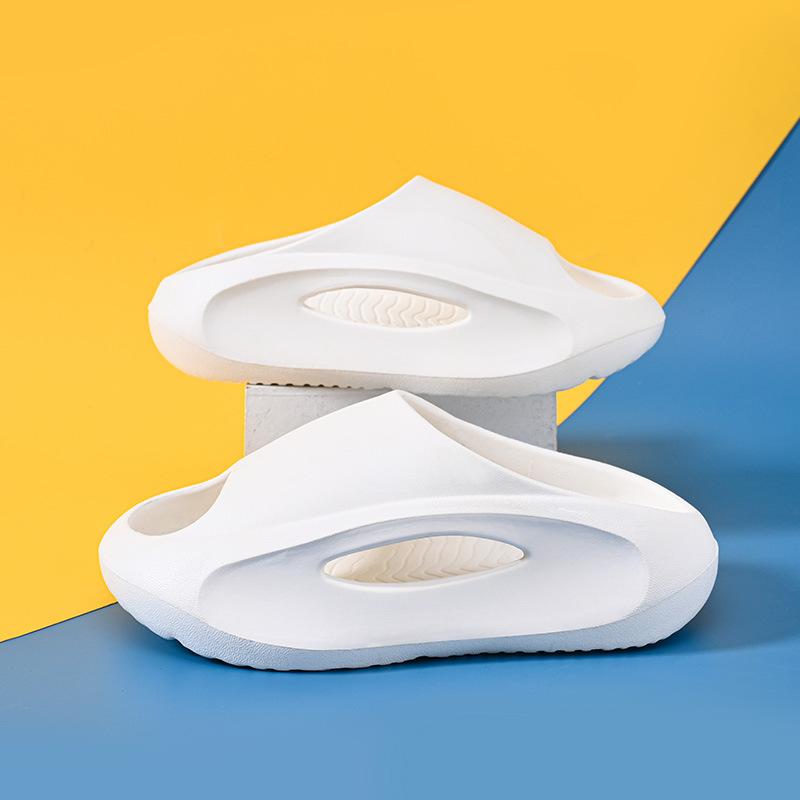 

Kids Coconut Comfortable Sandals For Boys Summer Indoor Nonslip Soft Sole Footwear Eva White,28/29