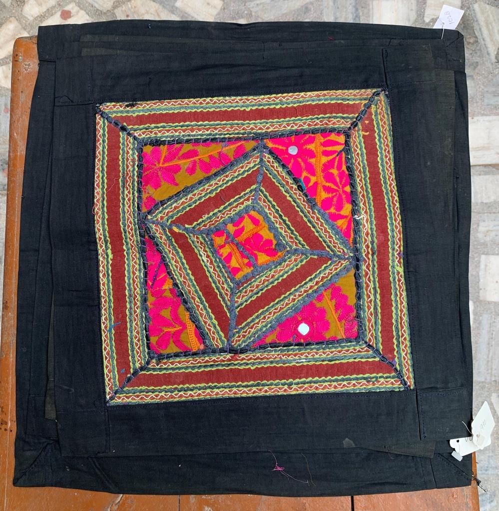 Vintage Altbestand Kissenbezug für Sofa - Ethnische Indische Patchwork-Stickerei