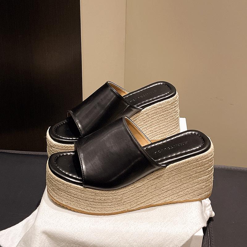 Slope heel cool slippers women's new summer fashion thick-bottomed versatile small straw-woven one-word slippers