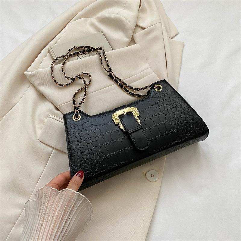 Chain trend bag women's summer new fashion simple shoulder bag casual trend messenger bag small square bag