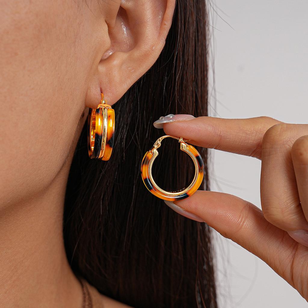 18K real gold electroplated acetic acid plate geometric round ear buckle simple niche earrings