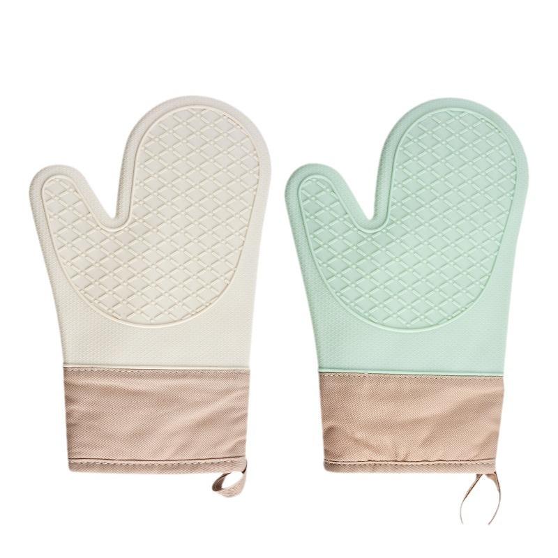 Khaki Silicone Heat-Resistant Oven Gloves with Anti-Scald Diamond Pattern for Baking and Microwave Use.