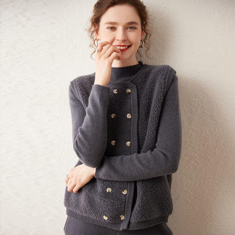 Women's Warm Cashmere Knit Vest: Autumn/Winter Embroidered Towel, Loose Batwing Sleeve, Versatile Round Neck Cardigan.