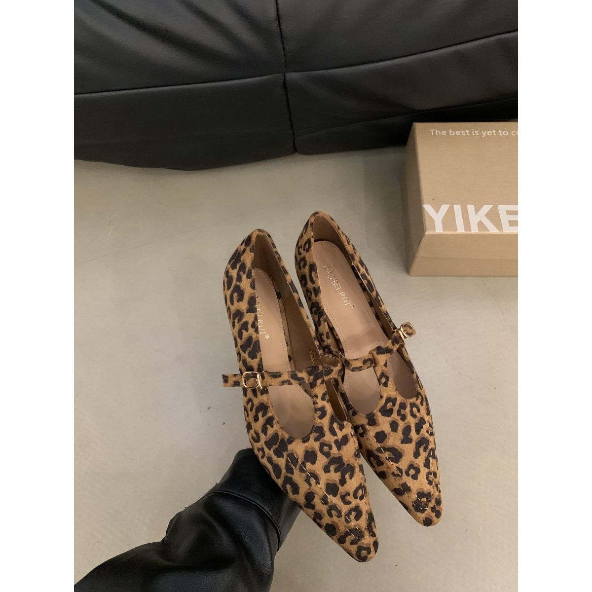 

French temperament commuter pointed high heels 2025 spring and autumn retro suede late evening wind fairy Mary Jane single shoes 39 леопардовый