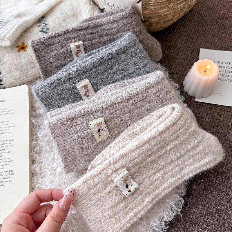 Socks Medium Tube Socks Winter Twist Pattern Wool Socks Fleece Thickened Warm Cute Cloth Label Dachshund Dog Stacking Socks