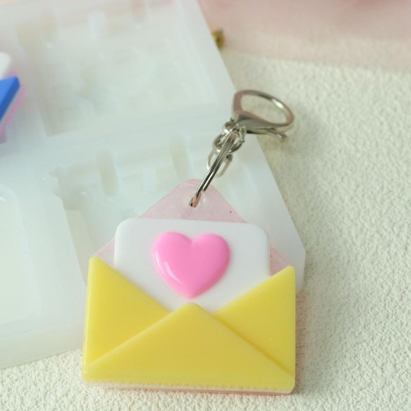 Flexible Pendant Mold Crafts Molds Valentines Day Series Keychain Mould Silicone Material Gift for DIY Hand Making Lover