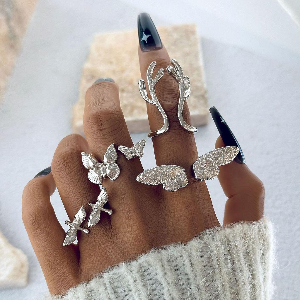 Design Golden Butterfly Antler Ring, Versatile Bird Wing Open Ring Four-piece Set