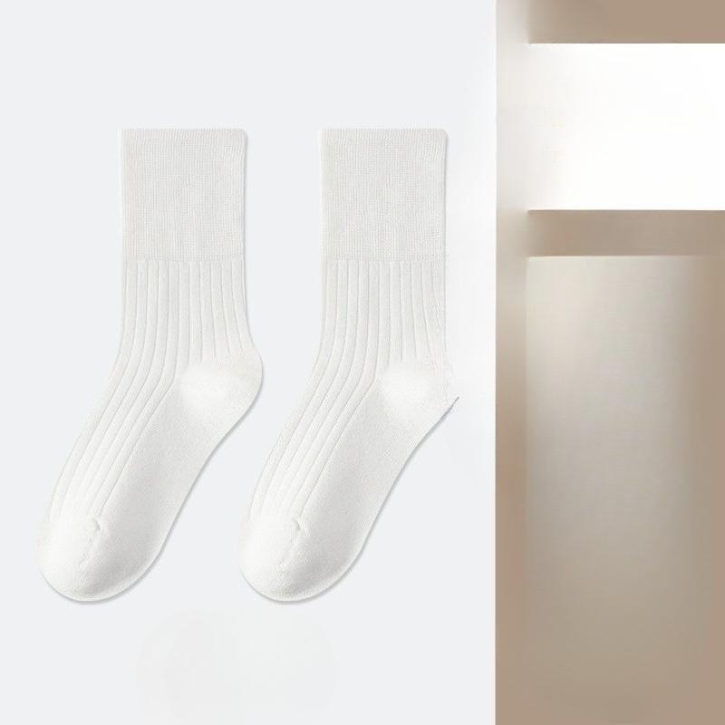 Grey Loose-fitting High-top Vertical Women's Socks, Pure Cotton Pile Socks, Moisture-absorbent and Breathable, White Boneless Long Socks