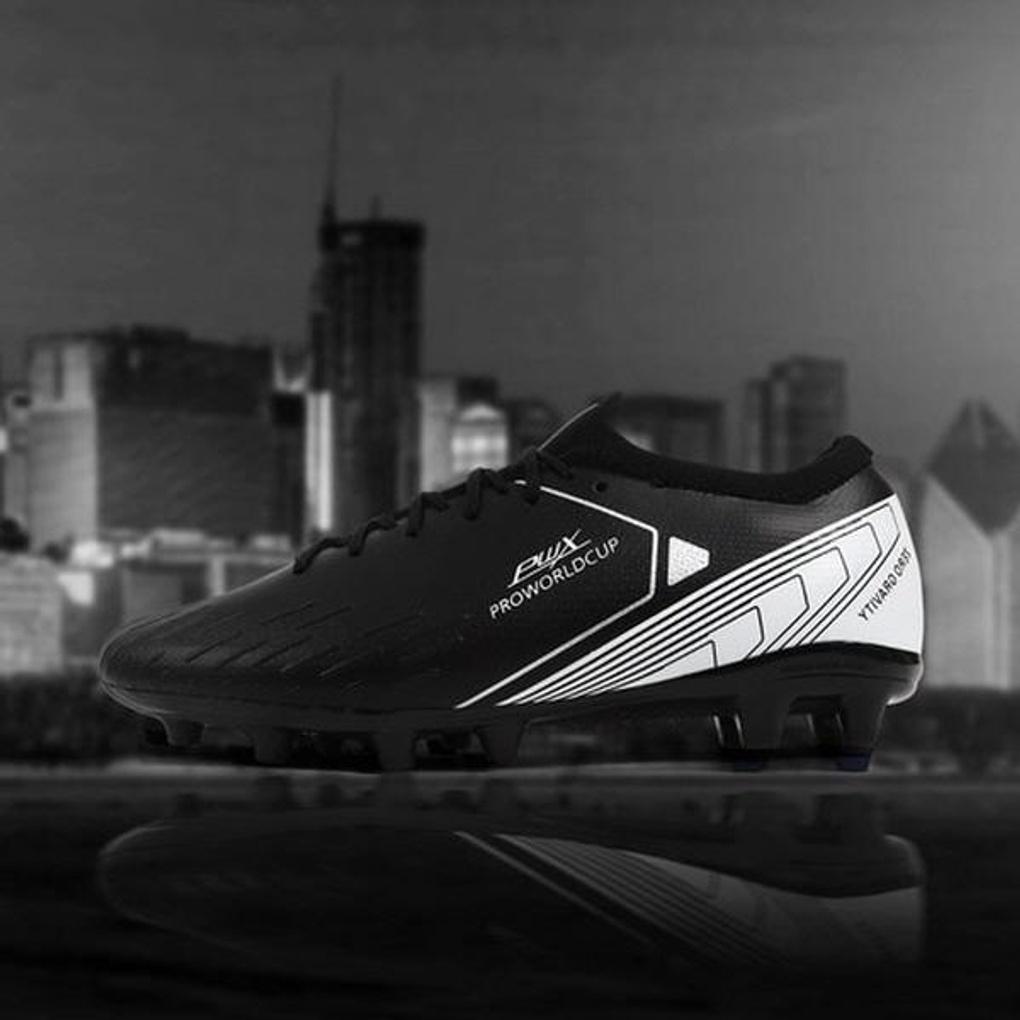 

New Core Pro World Cup Whistle ZB soccer shoes that are as comfortable as wearing socks