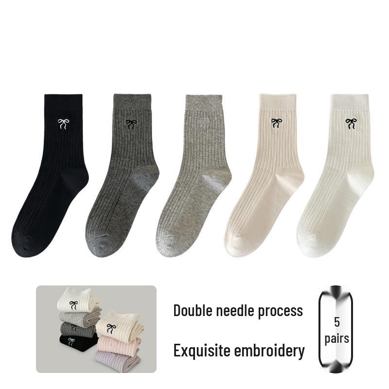 Girls' Mid-Calf Seamless Cotton Socks with Butterfly Embroidery - Wear-Resistant, Anti-Pilling, for Spring and Autumn