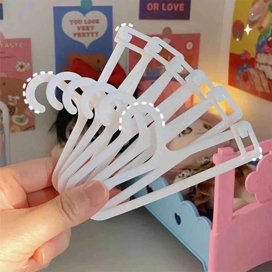 Mini 19Cm Hanger Labubu Clothing And Bjd Dolls Various Other Doll Clothing Hangers Shoe Shelves Toys Gifts In Stock