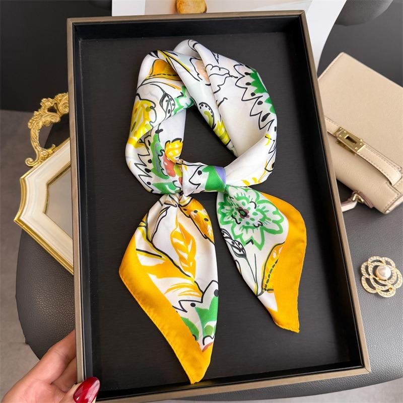 Women S Elegant Printed Simulated Silk Square Scarf For Summer Sun Protection